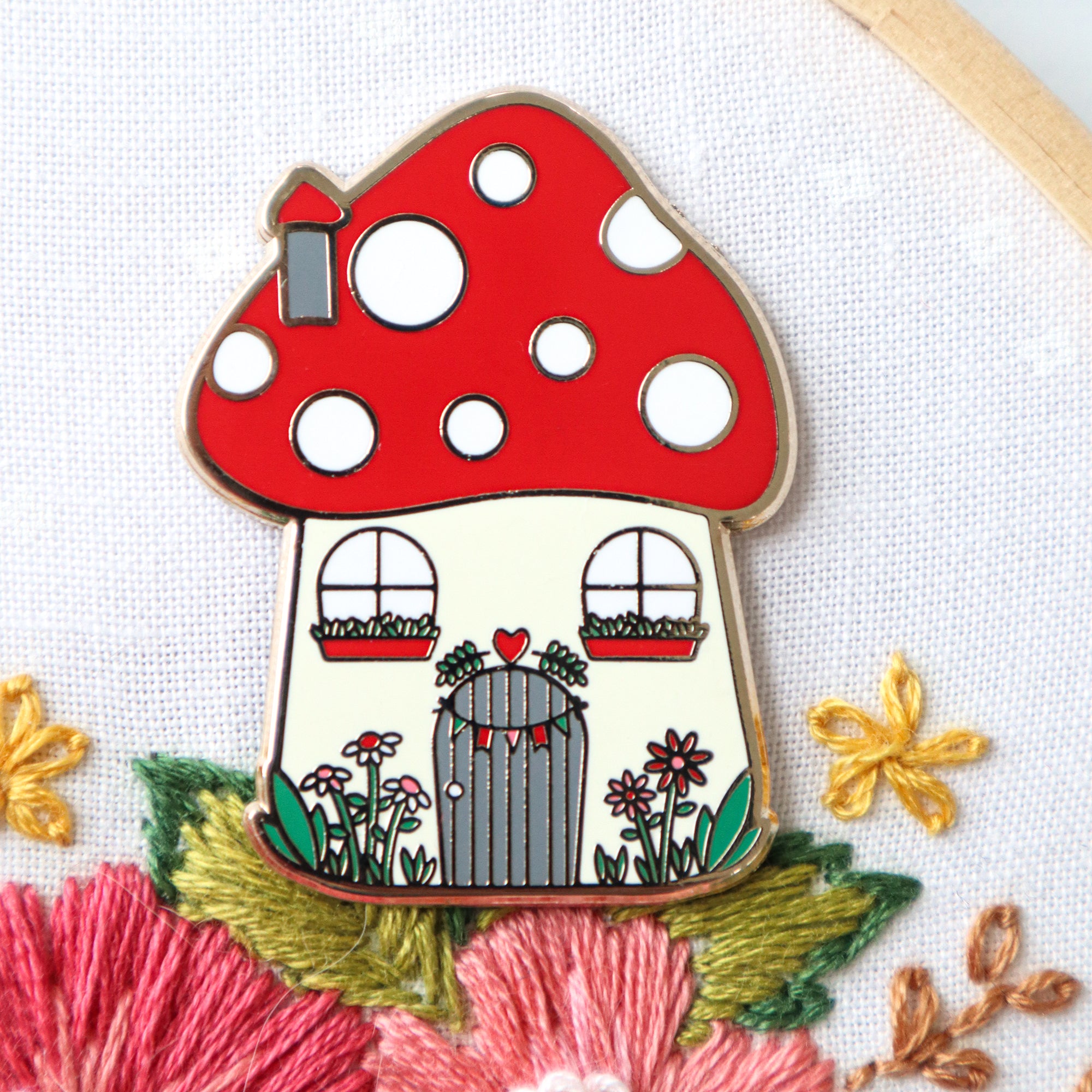 Woodland Needle Minders