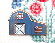Patriotic Barn Needle Minder