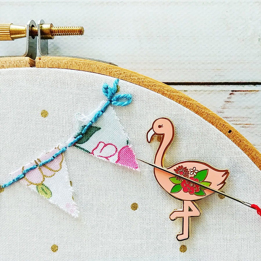 Sewing Machine Magnetic Needle Minder – Flamingo Toes
