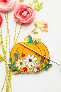 Floral Pumpkin Magnetic Needle Minder