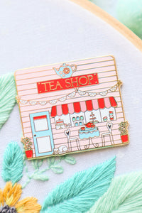 Tea Shop Main Street Magnetic Needle Minder
